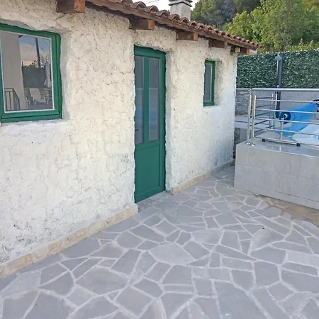 Rural Zaja With Outdoor Pool, Near Primosten